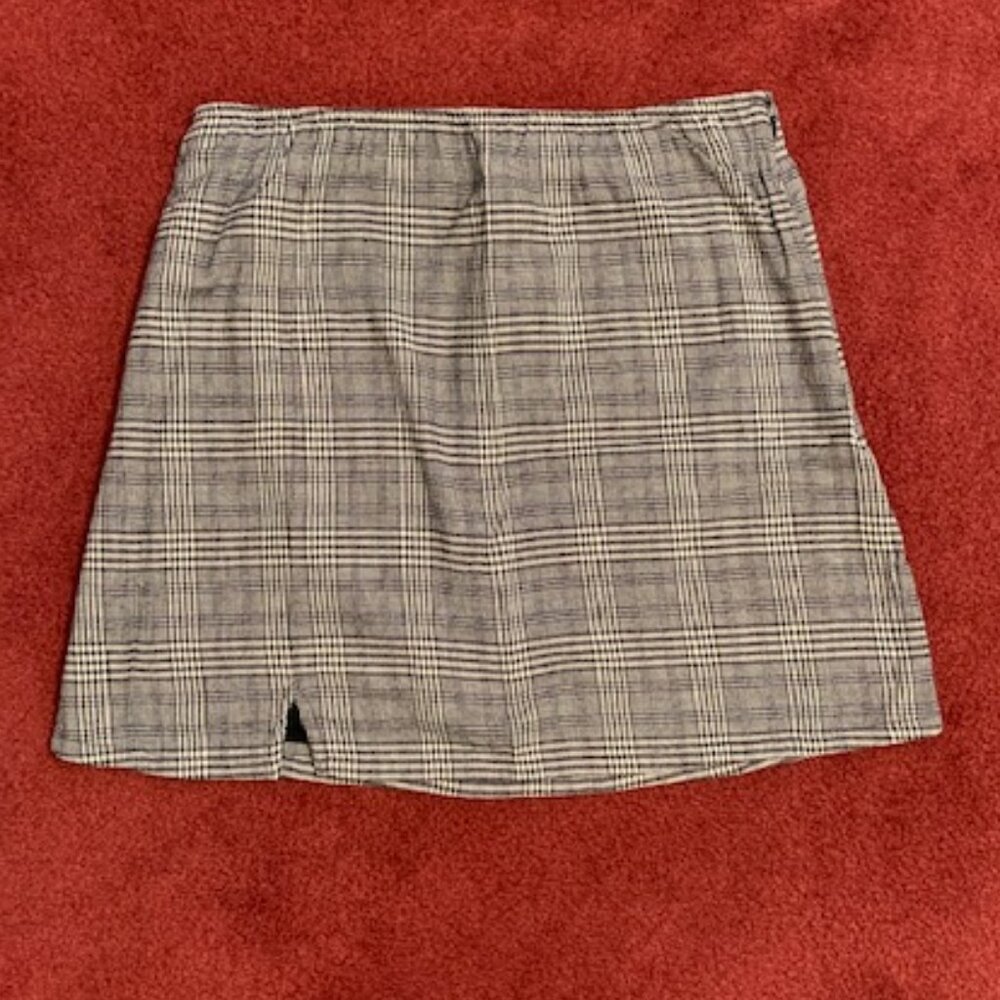 NWT American Eagle Mini Skirt (Womens M)